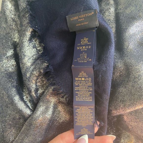 Louis Vuitton Pashmina Scarf - Picture 3 of 5